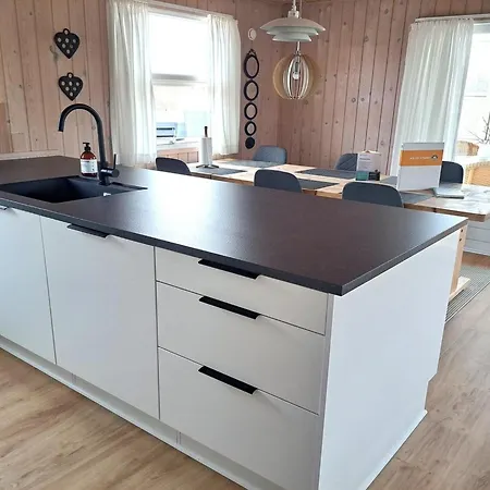 Vakantiehuis Allis - 400m From The Sea By Interhome *