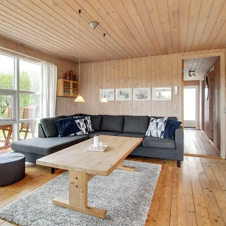 Vakantiehuis Allis - 400m From The Sea By Interhome *